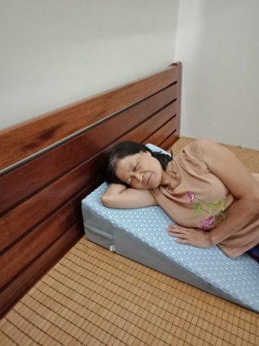 Gối hỗ trợ chống trào ngược dạ dày cho người lớn Hi-Sleep photo review